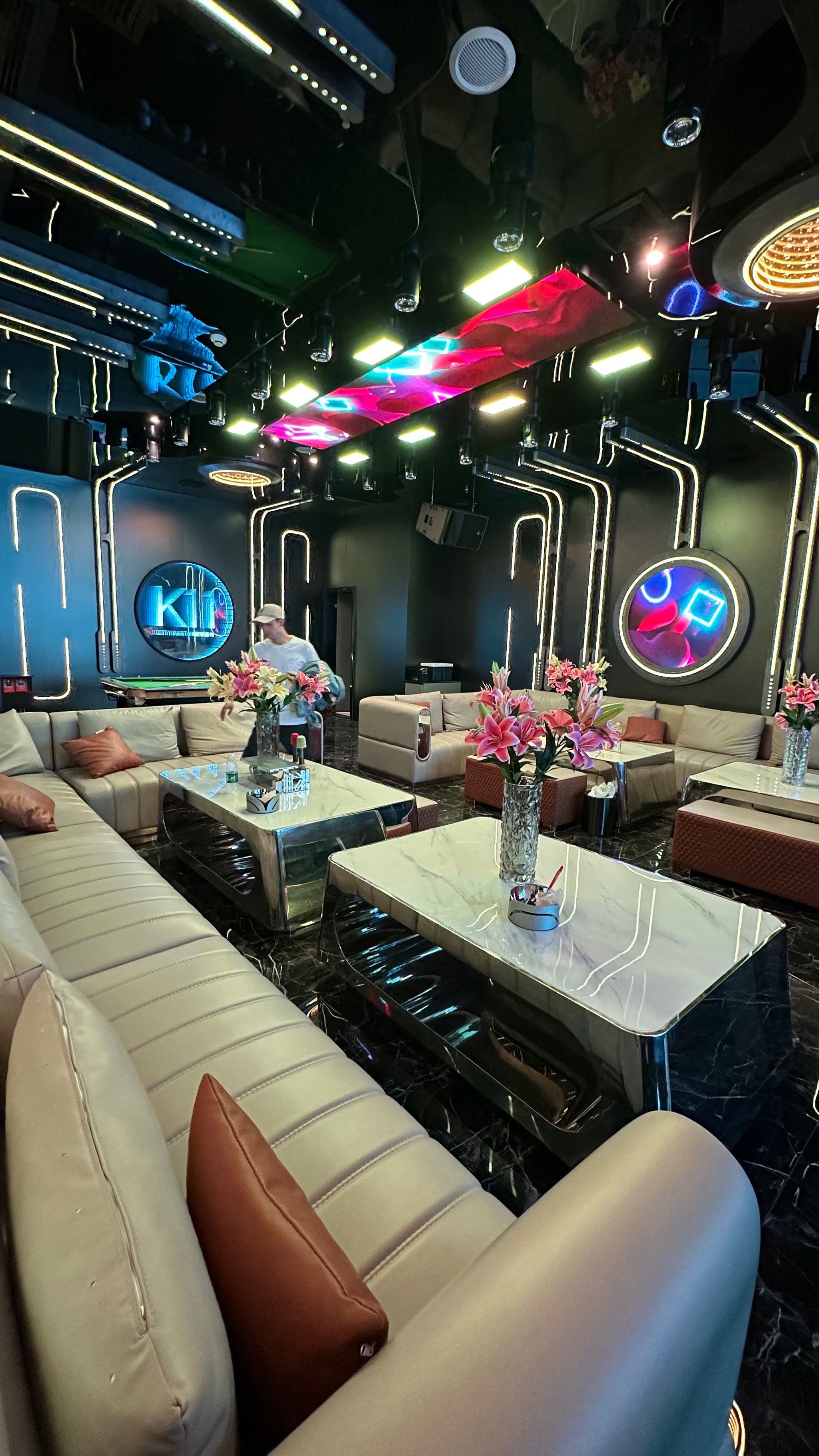 上饶商务ktv尽享尊贵商务ktv体验-信州区ktv预定